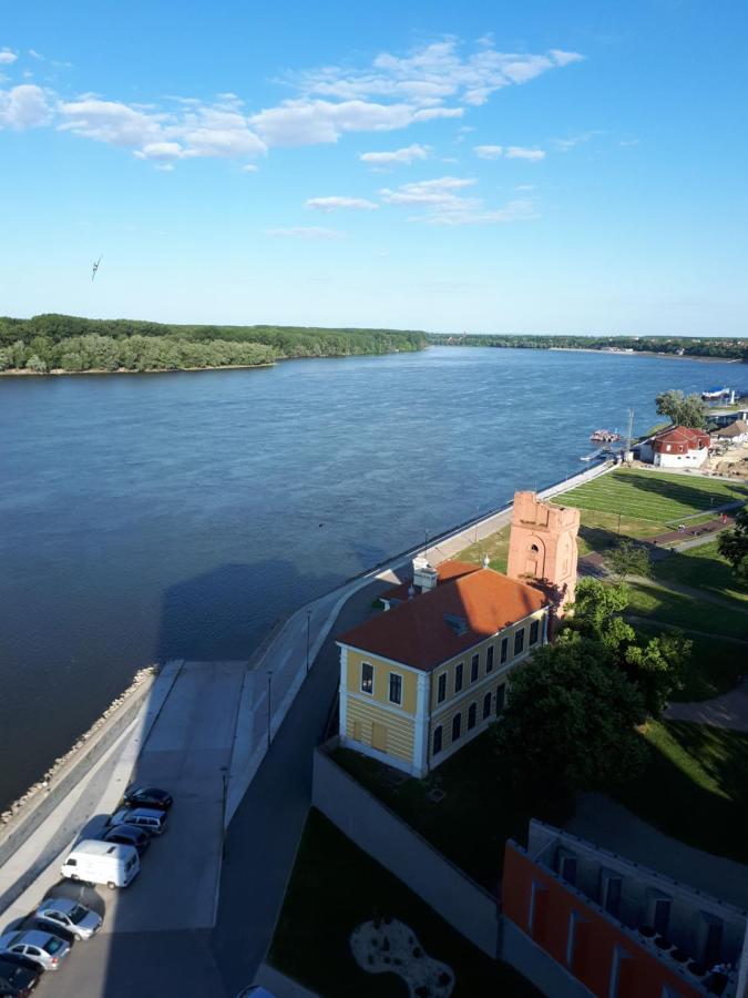 Apartman Panorama Vukovar Buitenkant foto