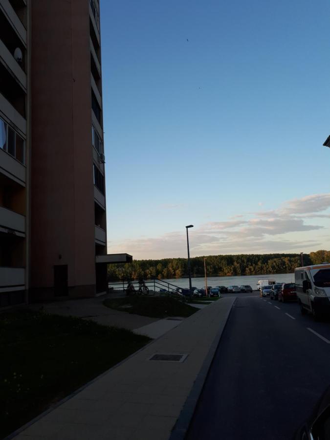 Apartman Panorama Vukovar Buitenkant foto