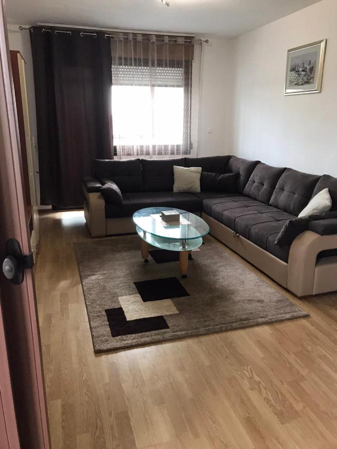 Apartman Panorama Vukovar Buitenkant foto